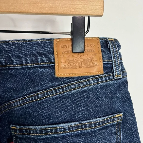 Levi's 70s High slim straight Dark Blue Women's Straight Leg Jeans size 30 Straight Leg